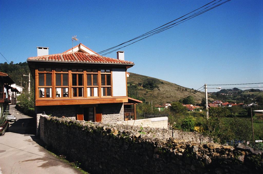 Casa De Aldea La Pumariega Hotel Caces Exterior photo